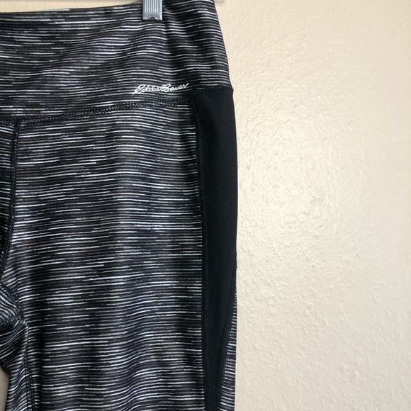 Eddie Bauer Movement Capris Leggings Size S - Picture 4 of 13